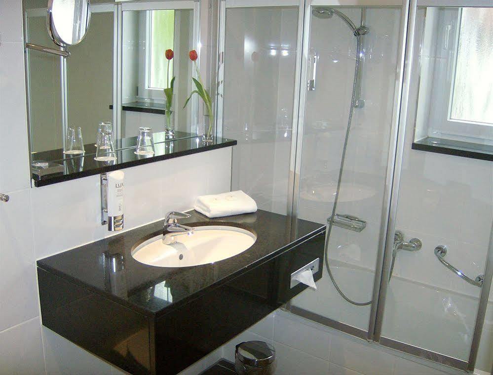 Hotel Ramada By Wyndham Muenchen Airport 3*