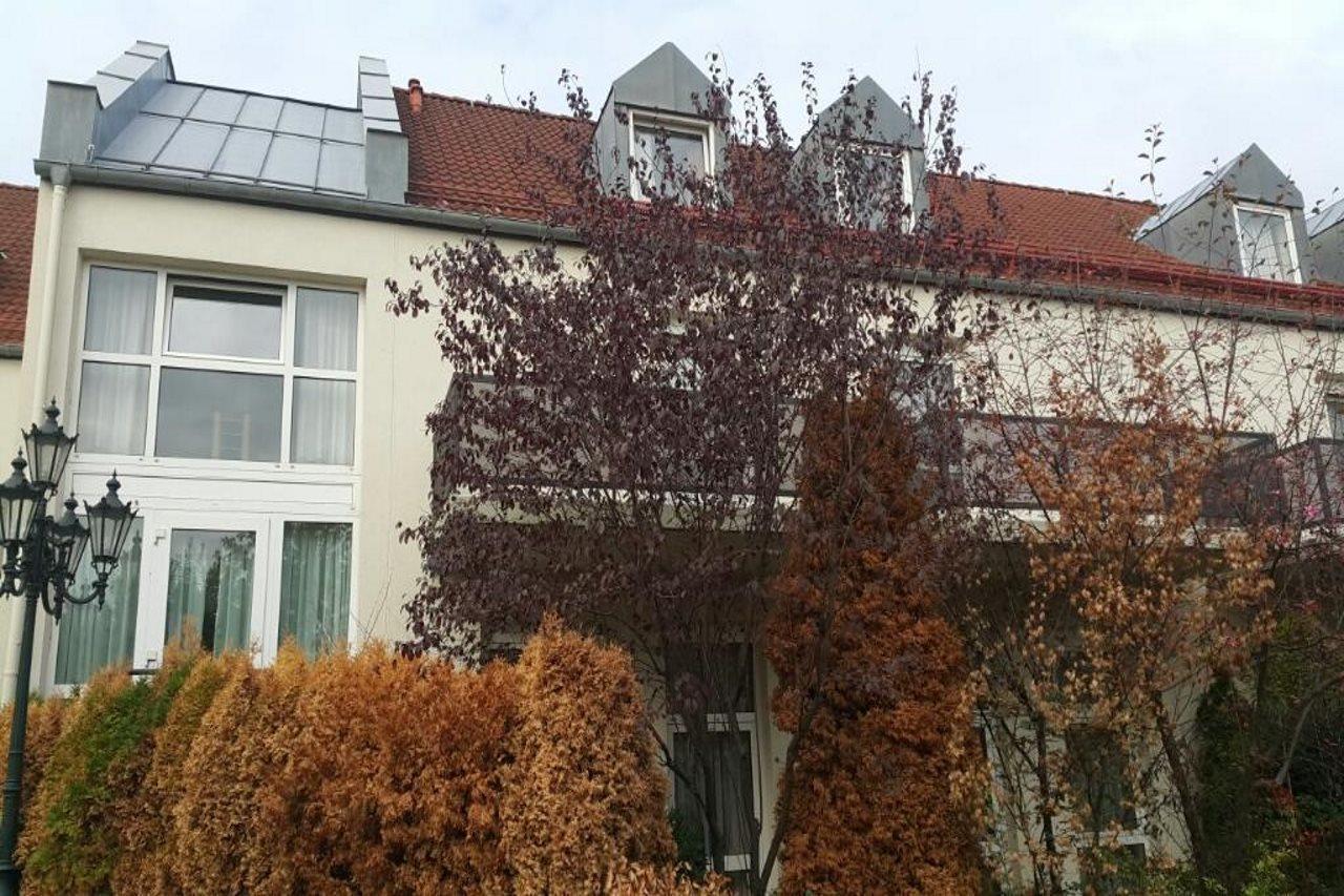 Hotel Ramada By Wyndham München Airport 3*