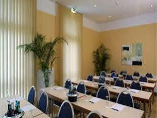 Ramada By Wyndham München Airport 3*